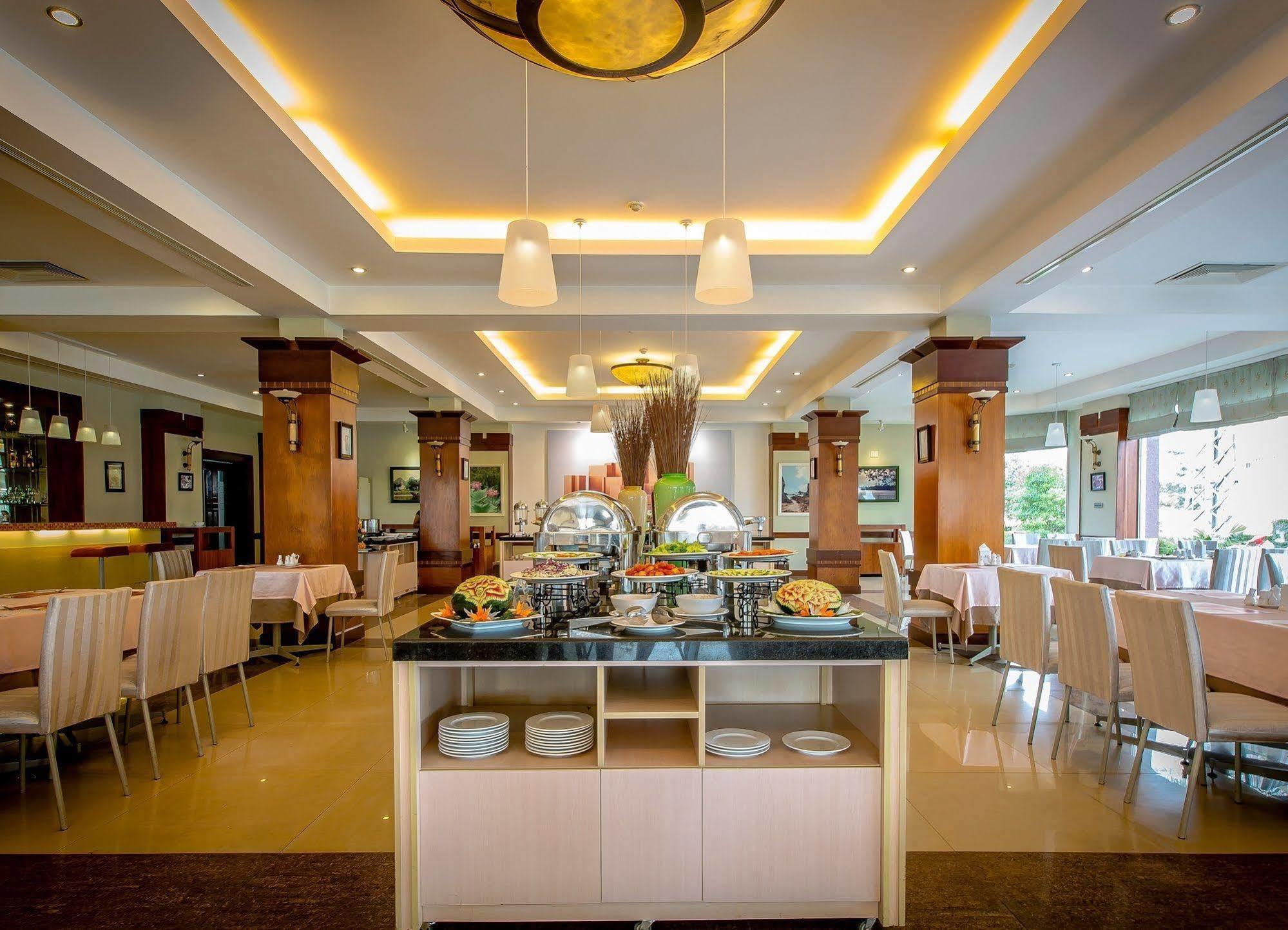 Sai Gon Quang Binh Hotel Dong Hoi Bagian luar foto